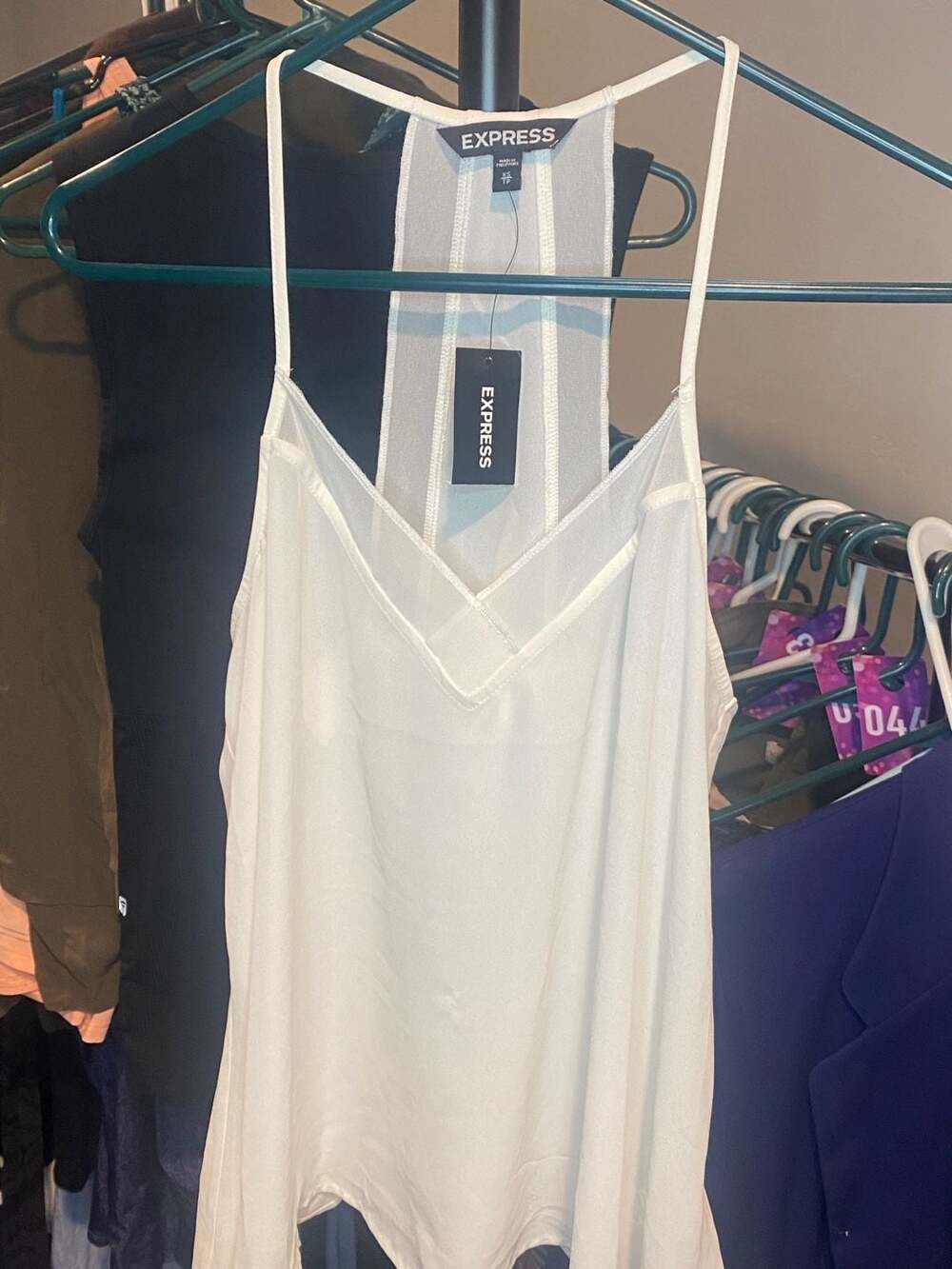 Express White V-Neck Racerback Cami Tank Top Size XS